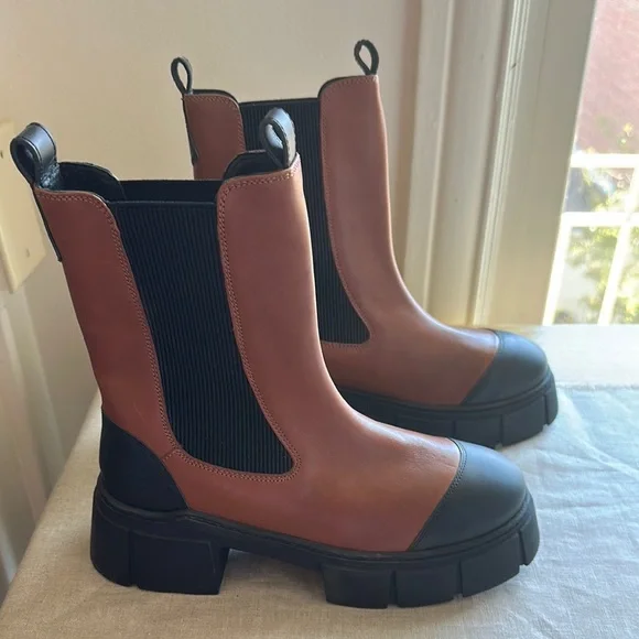 Free People Maren Mid Chelsea Black and Brown Women's Boots - 38.5